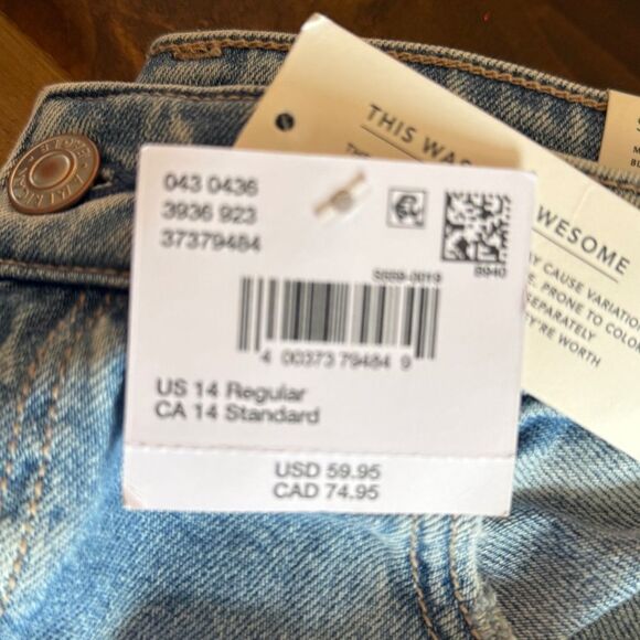 AMERICAN EAGLE MOM JEAN NWT - Picture 5 of 7